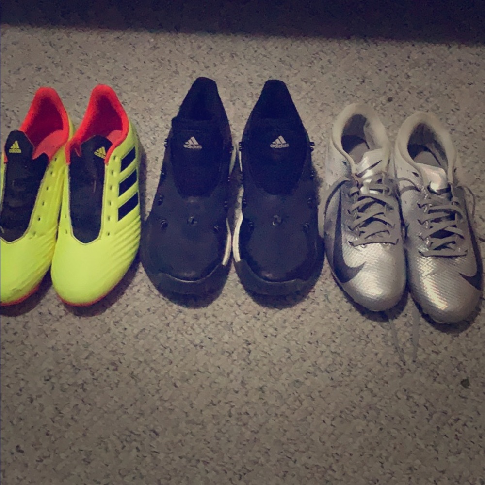 Shoe/cleats